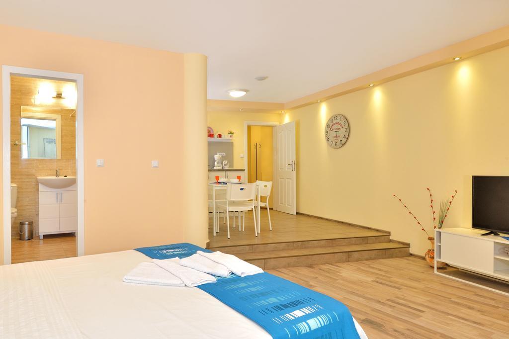 Central Studio #2 Burgas ภายนอก รูปภาพ